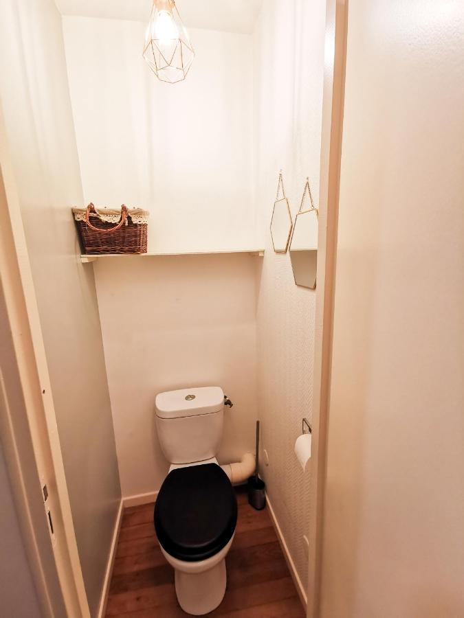 Loft Atypique Au Calme Avec Cour Privative Lägenhet Bourges Exteriör bild